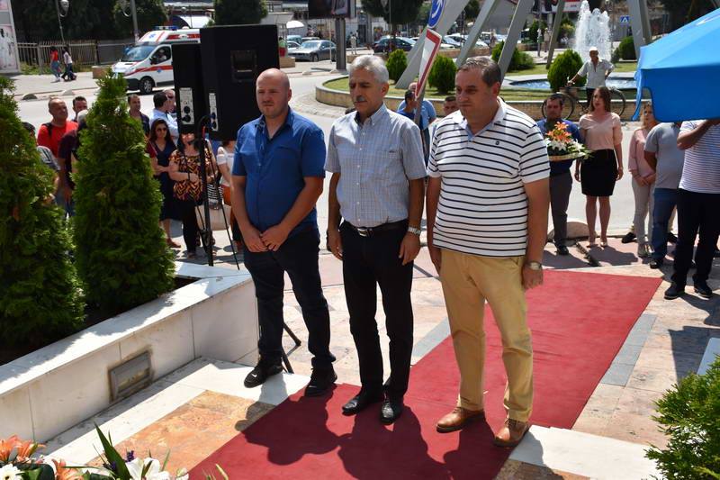 СПОМЕНОТ ЗА БРАНИТЕЛИТЕ КОИ ЗАГИНАА НА КАРПАЛАК БЕШЕ СВЕЧЕНО ОДБЕЛЕЖАН ВО ПРИЛЕП